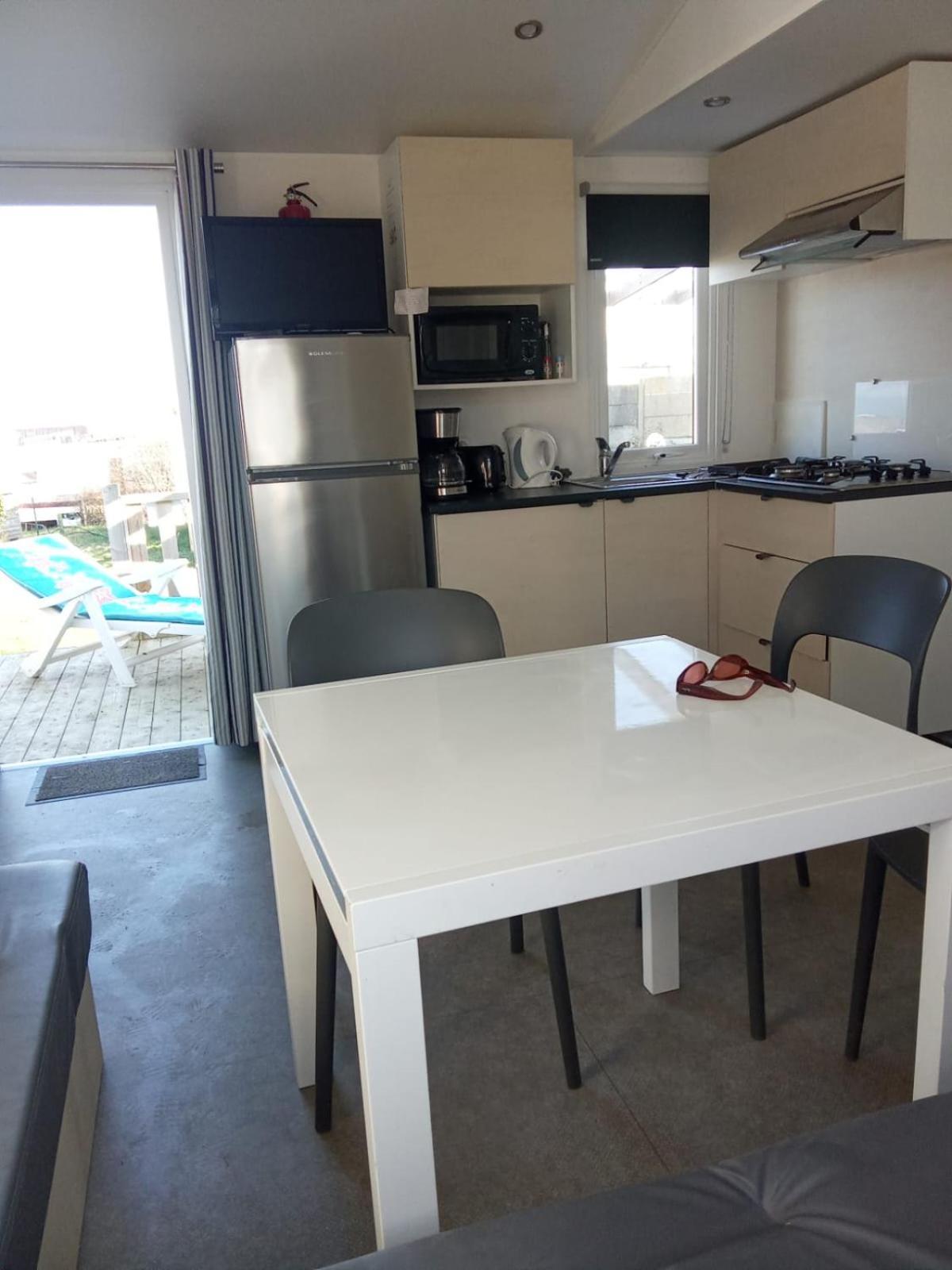 לה פורטל Magnifique Mobil Home Avec Clim Face Mer מראה חיצוני תמונה